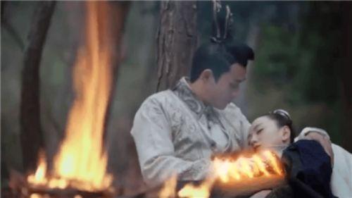 涅槃千金小姐踹翻火盆,一踹翻火盆，逆袭人生新篇章